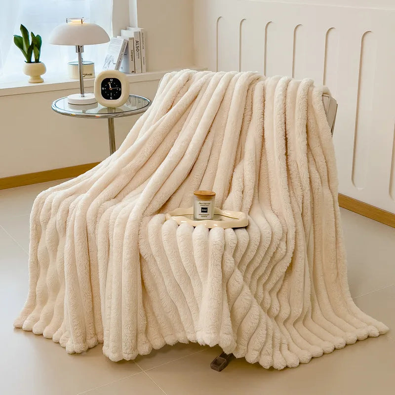 Luxury Chunky Puffy Blanket – Ultra Soft Plush Comfort Bed Throw