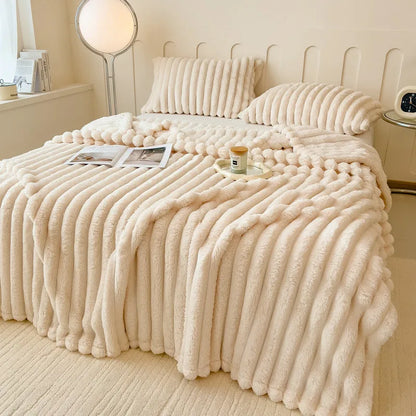Luxury Chunky Puffy Blanket – Ultra Soft Plush Comfort Bed Throw